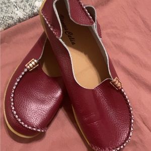 Like new wore once pretty color burgundy